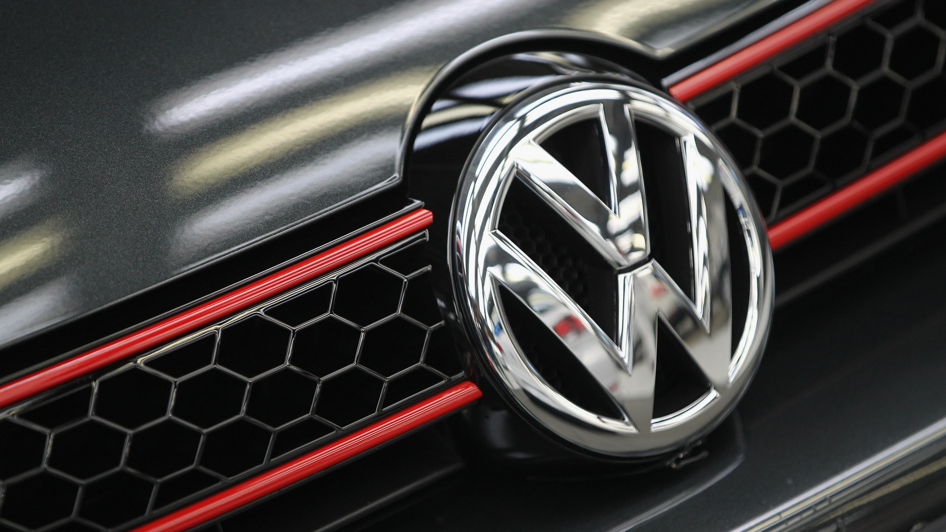 Volkswagen also bans petrol and diesel cars